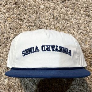 Vineyard Vines Flat Bill White and Navy Hat